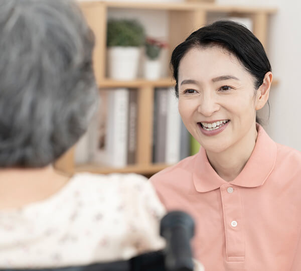 幅広い年代の方々に、活躍できる機会があります。